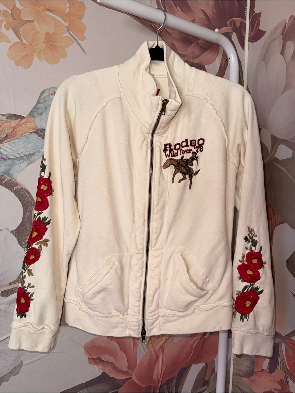 Johnny Was Embroidered Cream Zip Jacket with Red Floral Sleeves - Large